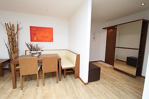 Emma Apartments