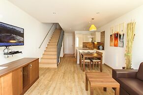 Emma Apartments