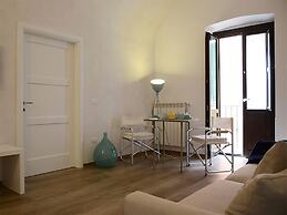 Suite Home Trani Old Town
