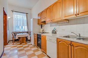 Ludwig Apartments on Nevsky 79