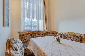 Ludwig Apartments on Nevsky 79