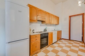 Ludwig Apartments on Nevsky 79