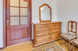 Ludwig Apartments on Nevsky 79