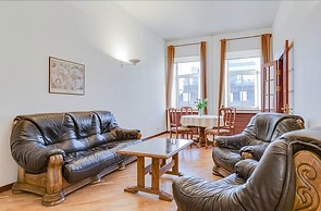 Ludwig Apartments on Nevsky 79