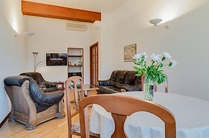 Ludwig Apartments on Nevsky 79