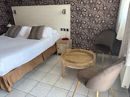 Contact Hôtel - Motel les Bleuets & SPA