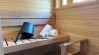 Golden Circle Suites