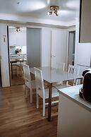 Golden Circle Suites
