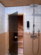 Golden Circle Suites