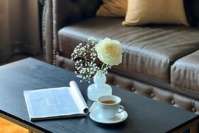 Golden Circle Suites