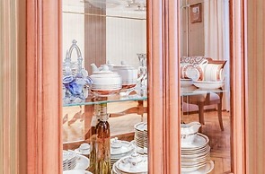 Ludwig Apartments on Nevskiy 107