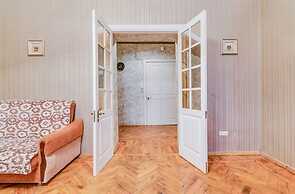 Ludwig Apartments on Nevskiy 107