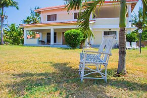 Doric Cottages Diani