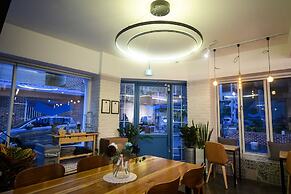 BLUEHUM Guesthouse - Hostel