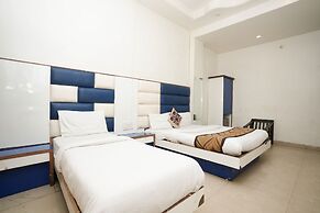 Hotel Sai Dham International