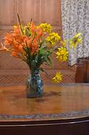 New Alexandra Houseboats