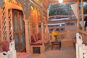 New Alexandra Houseboats