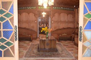 New Alexandra Houseboats