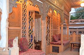 New Alexandra Houseboats