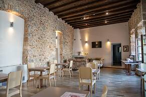 Trapela Areopolis Boutique Hotel