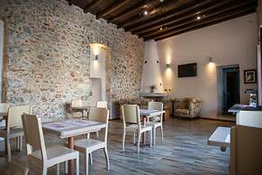 Trapela Areopolis Boutique Hotel