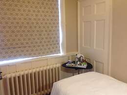 Peak Weavers Rooms & Restaurant