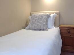 Peak Weavers Rooms & Restaurant