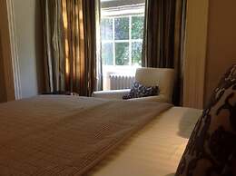 Peak Weavers Rooms & Restaurant