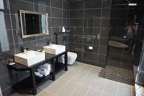 Halvard Hotel