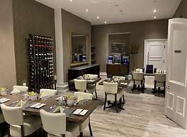 Halvard Hotel