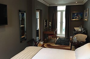 Halvard Hotel