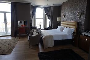 Halvard Hotel
