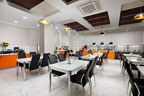 Undersun Vityazevo Hotel