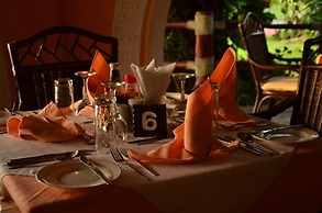 Maweni Beach Cottages