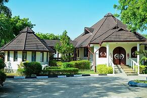 Maweni Beach Cottages