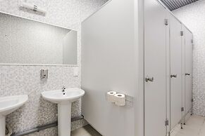Metro-Tour Hostel