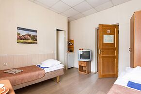 Metro-Tour Hostel
