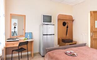 Metro-Tour Hostel