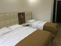 City Hotel