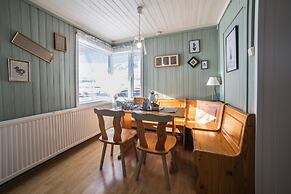 Höfði Cottages