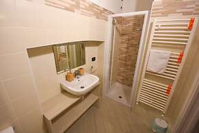 Bel Sorriso Varese - Dormire Felice Rooms & Apartments