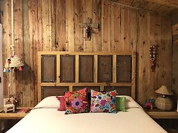 Xamikal - Adults only