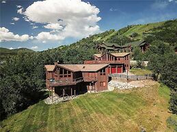 Ski Trail Lodge I