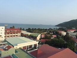 Flora Quy Nhon Hotel