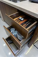 Rivergate Apartment - MM Home