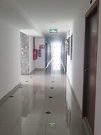 Trio Gems Condo Beach