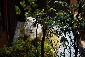 YADORU KYOTO HANARE Kanade No Yado