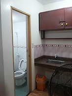 Budget Studio Unit in Makati