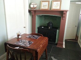 Burra Railway Station Bed & Breakfast