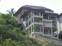 5 Bedroom Seaview Villa Tongson Bay